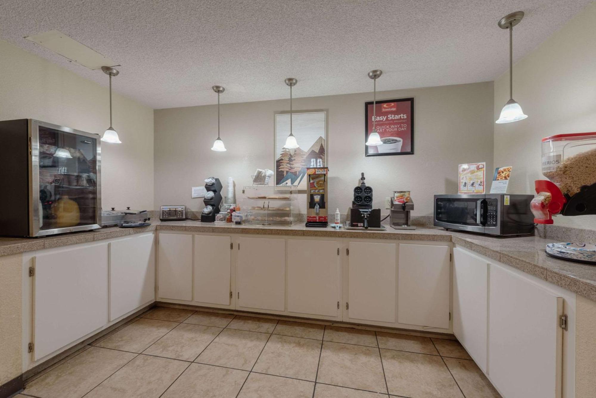 Econo Lodge Cortez Near Mesa Verde מראה חיצוני תמונה